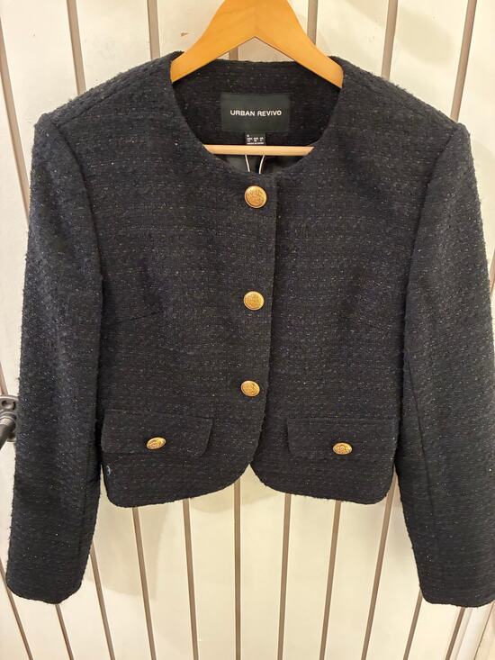 Urban Revivo Jackets & Blazers - Urban Revivo Black Tweed Blazer Size 4
